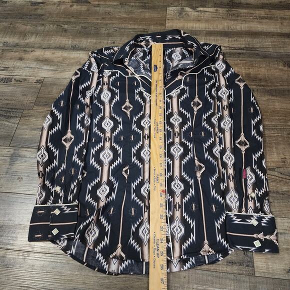 Rock and Roll Cowgirl Aztec Snap Shirt size Large Pre-owned good condition 2240 - Picture 2 of 6